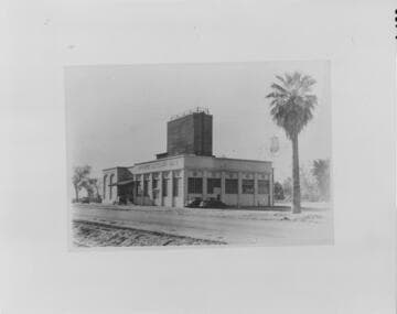 The Ice Plant in Imperial made ice for domestic use