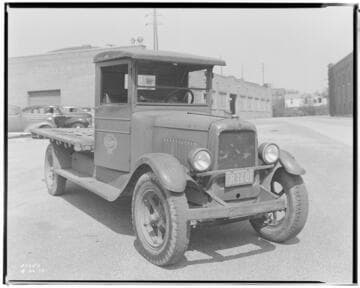 A1.3 - Auto Accidents - Edison flat-bed truck