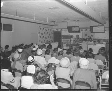 Cooking demonstration stage during cooking class