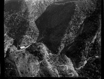 Aerial photo of  Dam 5 and Powerhouse #2 & 2a