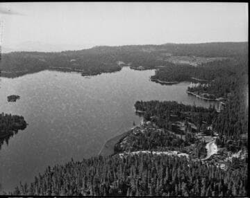 Aerial photo of Shaver Lake and Shaver Lake Dam