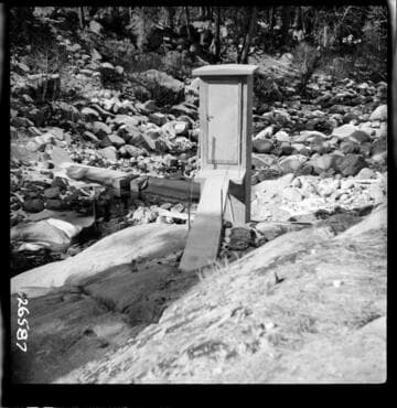 Big Creek, Florence Lake Dam - South fork San Joaquin River - View of Recorder House and Parshall Flume near Hooper Creek