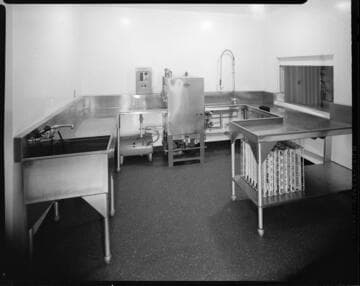 Commercial kitchen