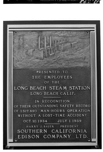 Safety plaque presented to Long Beach Steam Plant
