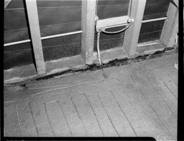 Electric floor heat installation