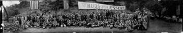 Southern California Hudson-Essex dealers barbecue group portrait, Hillside Farm. 1925