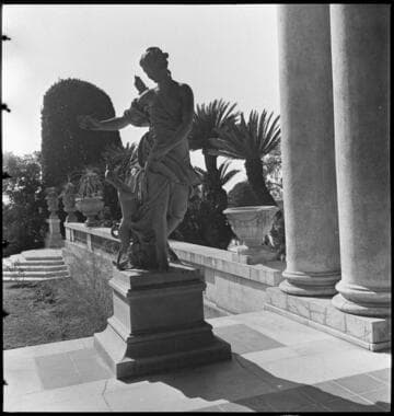 Sculpture of Diana on the loggia of the Huntington residence