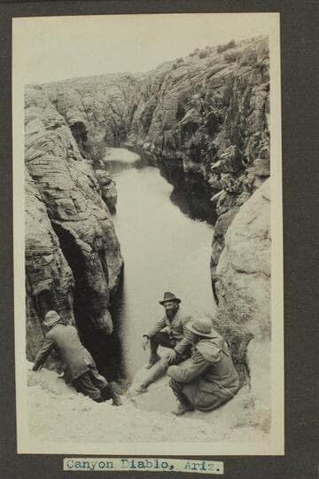 Zahn trip to San Juan placers in a Franklin car. Canyon Diablo, Arizona