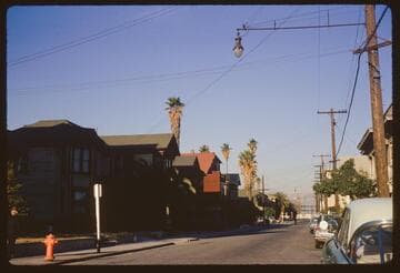Bunker Hill Avenue mansions