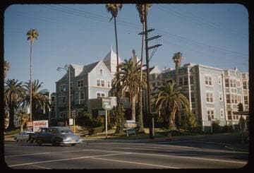 Hershey Arms Hotel on Wilshire Boulevard