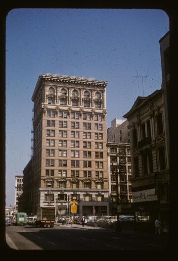 4th and Spring Streets from Broadway