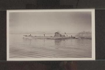 USS L-7. Can't send you a picture of the H-7 as I think I sent you the negative years ago. I don't want it, however, as I'm crowding now with filing negatives from 1908 to 1960!