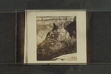Ruins of a tower in Navajo Canyon