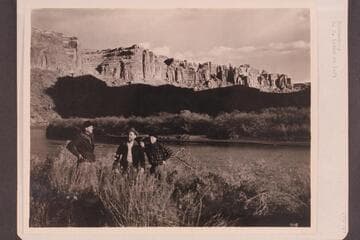 Pathe-Bray.  E. C. LaRue at left