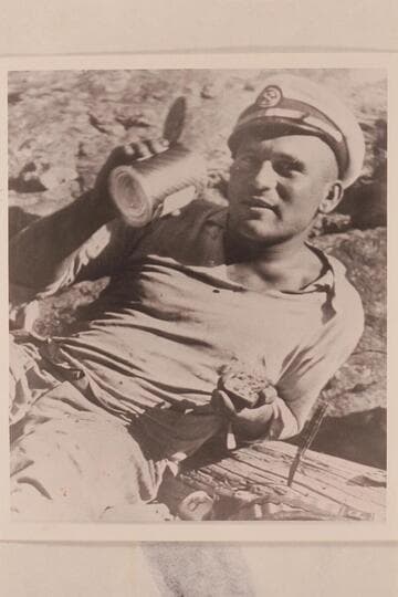 Buzz Holmstrom at lunch. A favorite of his liking