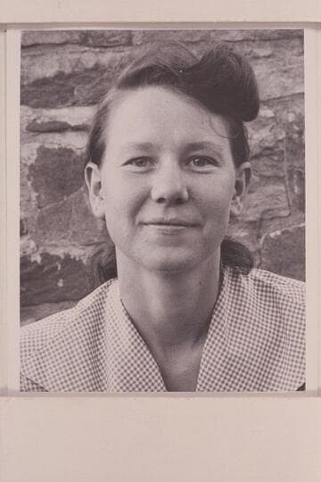 Ellen Reynolds.  Red Canyon Lodge