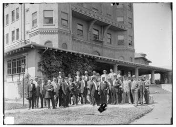P1.1 - Group Portraits