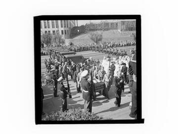 Funeral for World War II servicemen, downtown Los Angeles