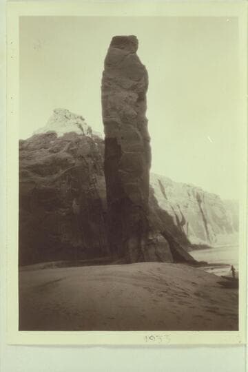 Sentinel Rock; Glen Canyon. Photo by RB-MV Expedition