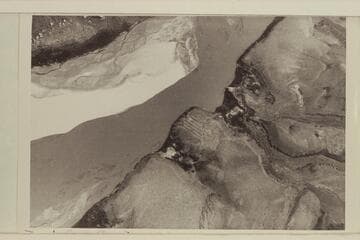 Zahns Camp, San Juan River. Mile 41.95. Approximate gauge: 900 cfs