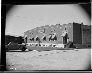 L1.8 - Lighting, Packing Plants - L. V. W. Brown Estate