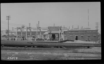 Huntington Park warehouse & garage