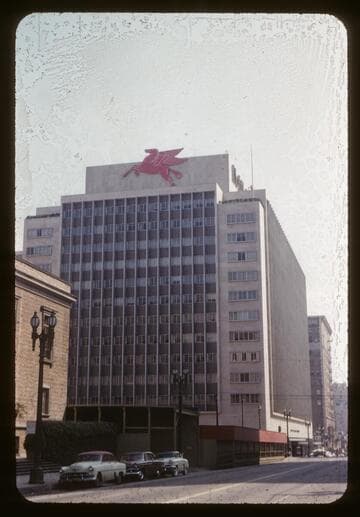 6th and Flower Streets, excavating for Superior Oil Building