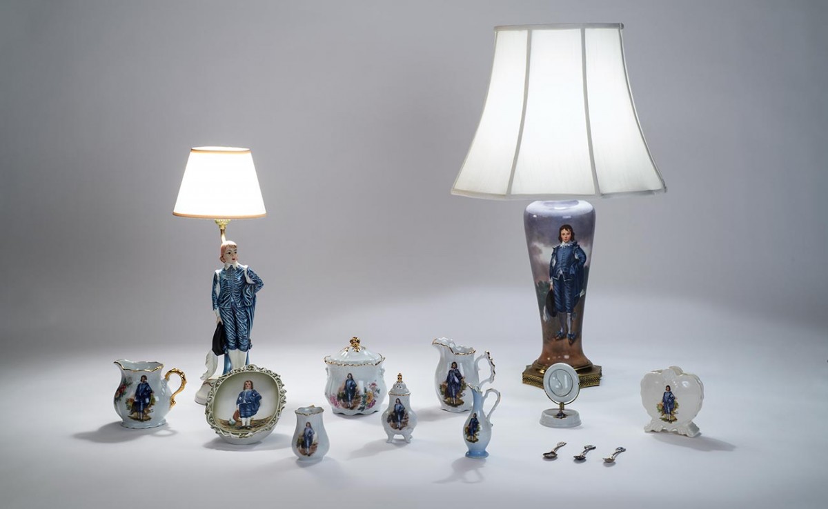 Blue Boy lamps and dinnerware collectibles