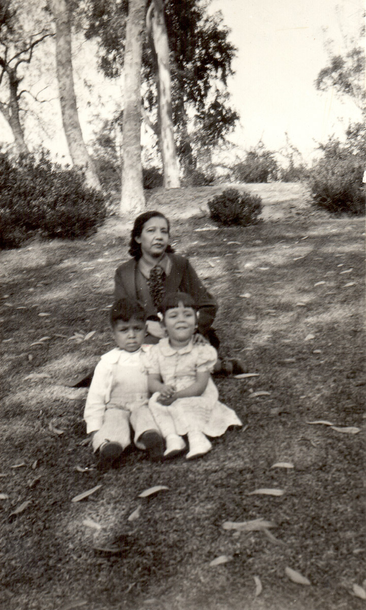 Doña Natalia, María, and Carlos, on the day the adopted children came to live with Doña Natalia. Photograph provided by María Perea Molina.