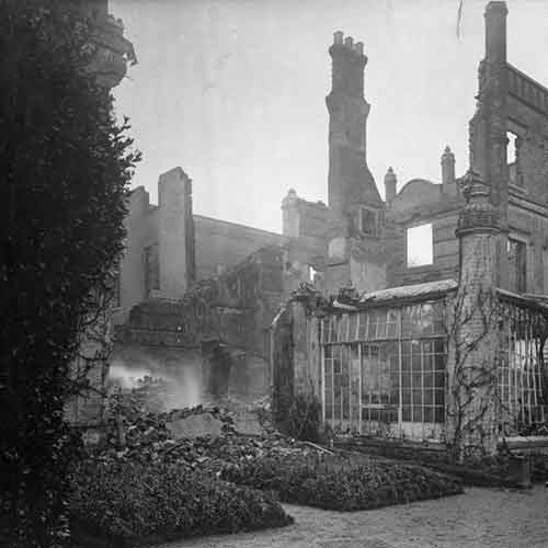 Photograph of English manor in ruins