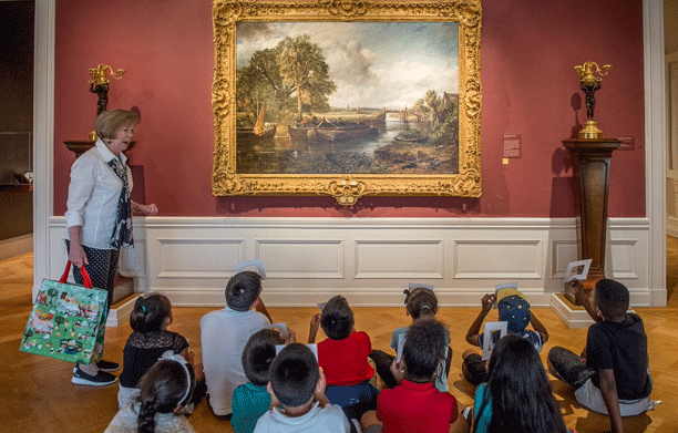 docent kids in gallery