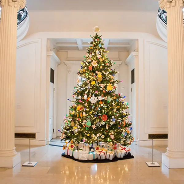 Christmas tree in the Huntington Art Gallery