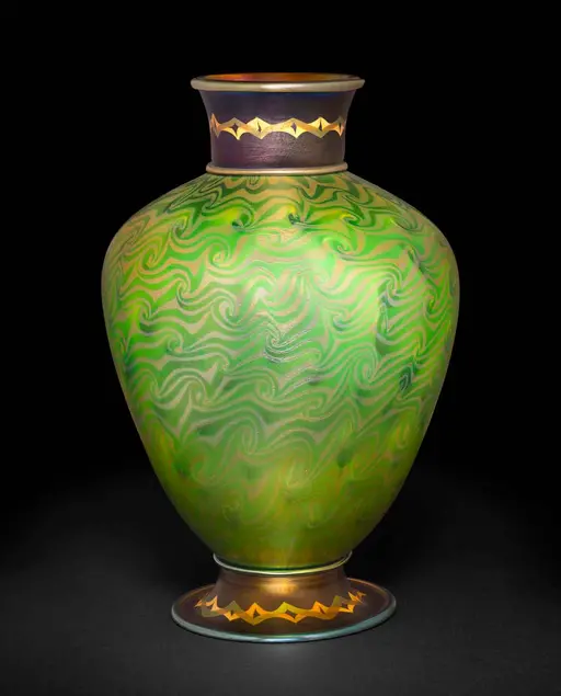 Tiffany Studios, Byzantine Vase, Favrile glass, 14 5/8 × 9 1/2 in. Collection of Stanley and Dolores Sirott, © David Schlegel, courtesy of Paul Doros. Image courtesy of The Huntington Library, Art Collections, and Botanical Gardens.
