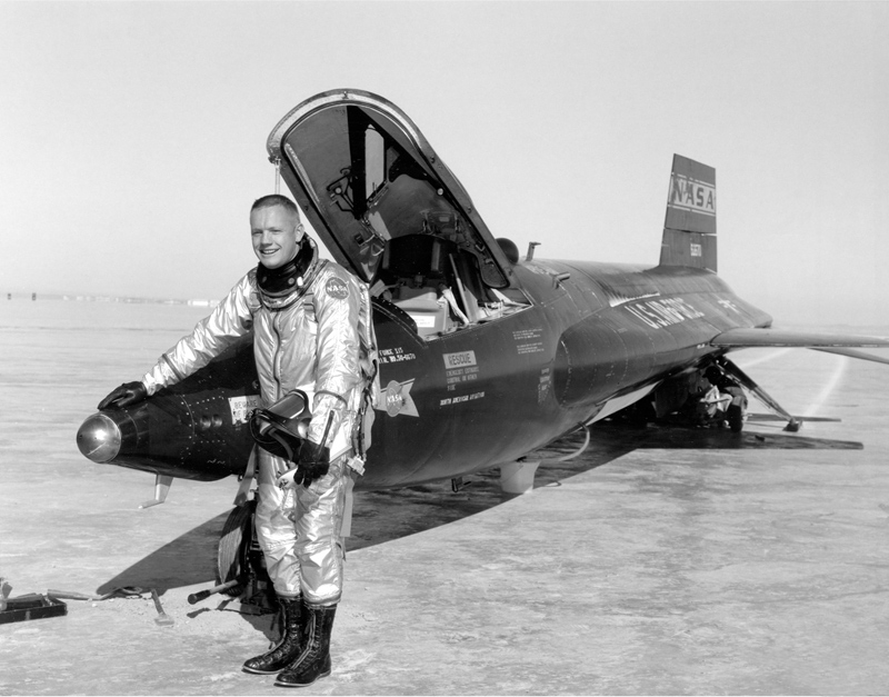 Armstrong_2
