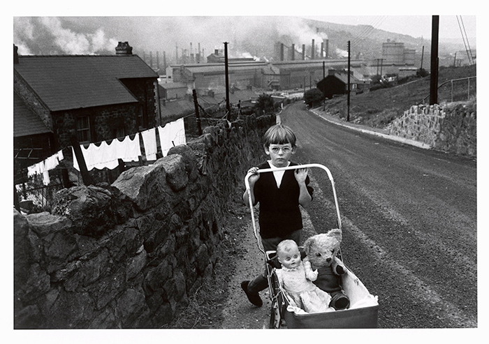 Bruce Davidson, Wales, 1965, gelatin silver print, 8 3/8 × 12 1/2 in.,Yale Center for British Art, Gift of Henry S. Hacker, Yale BA 1965, B2009.13.20. © Bruce Davidson/Magnum Photos