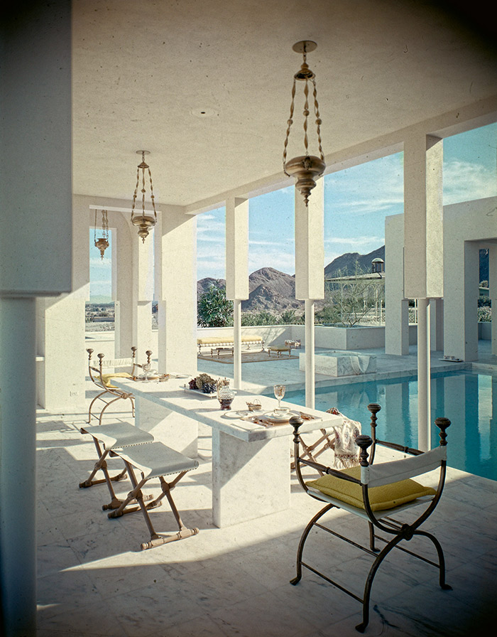 Thomas Davis residence, Palm Springs, California, 1957. Architects: Eggers and Wilkman; Interior designer: T. H. Robsjohn-Gibbings; Landscape architect: C. Jacques Hahn. Color transparency, 5 x 7 in. The Huntington Library, Art Collections, and Botanical Gardens.