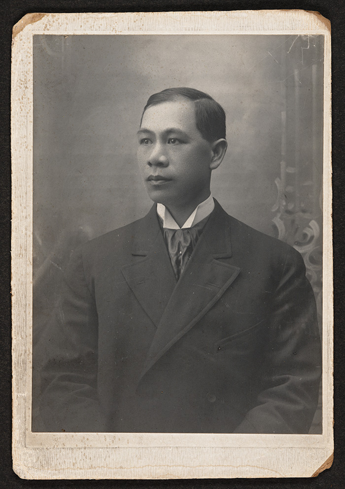 Hong Yen Chang, ca. 1890, around the time he moved from New York to California, hoping to practice law. The Huntington Library, Art Collections, and Botanical Gardens.