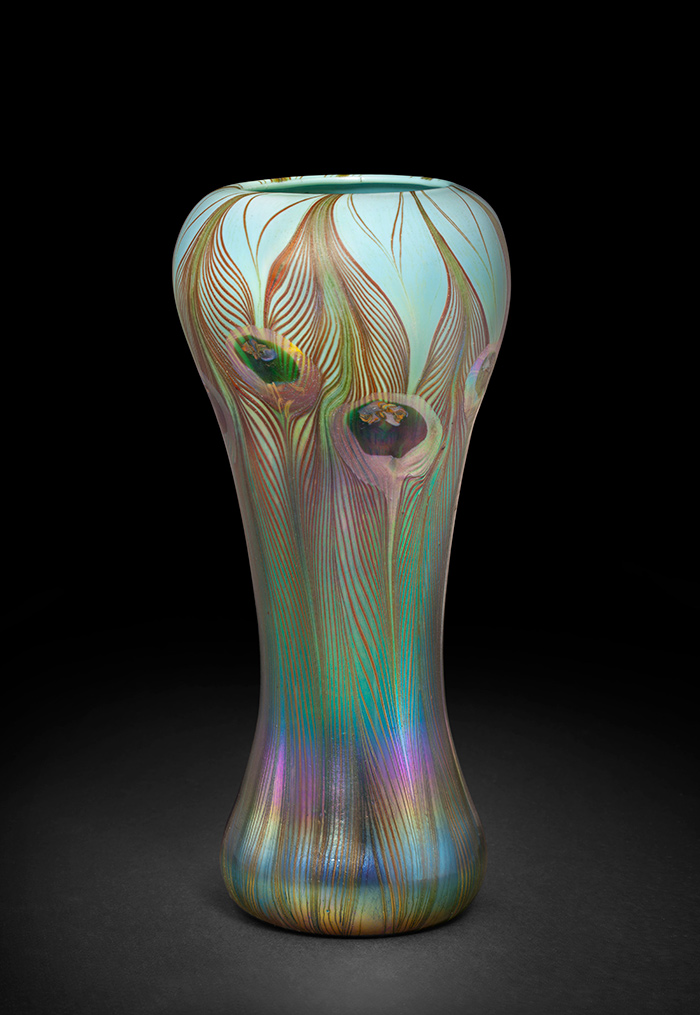 Tiffany Studios, Peacock Vase, Favrile glass, 11 7/8 × 5 3/8 in. Collection of Stanley and Dolores Sirott, © David Schlegel, courtesy of Paul Doros. Image courtesy of The Huntington Library, Art Collections, and Botanical Gardens.