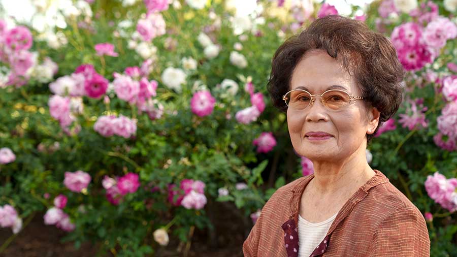 Toshie Mosher, who purchased the naming rights through a generous donation to The Huntington’s “Sharing the Love” fundraising campaign. The Huntington Library, Art Museum, and Botanical Gardens. Photo by Aric Allen.