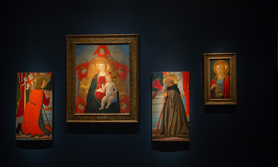 Installation view of Cosimo Rosselli altarpiece