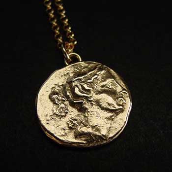 Artemis Cameo Pendant Necklace